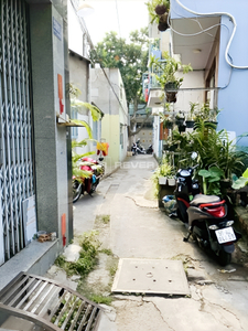  Nhà phố Đường Phú Thọ Hòa 3 tầng diện tích 38.4m² hướng tây nam pháp lý sổ hồng.
