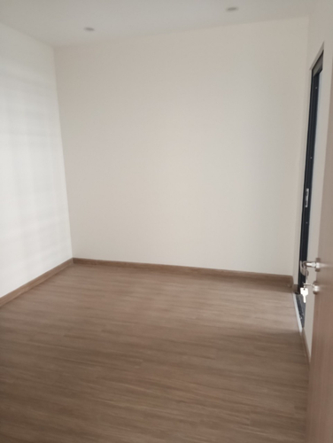  Căn hộ Vinhomes Grand Park hướng ban công đông bắc không có nội thất diện tích 69.5m²