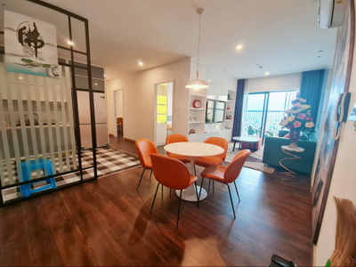 Căn hộ Viva Riverside tầng cao thiết kế 2 phòng ngủ, đầy đủ nội thất.