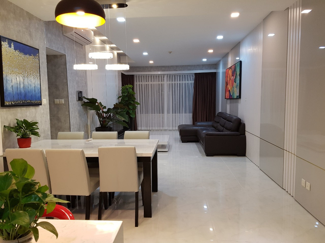 Căn hộ Saigon Pearl, Quận Bình Thạnh Căn hộ Saigon Pearl tầng 22 có 3 phòng ngủ, bàn giao đầy đủ nội thất.