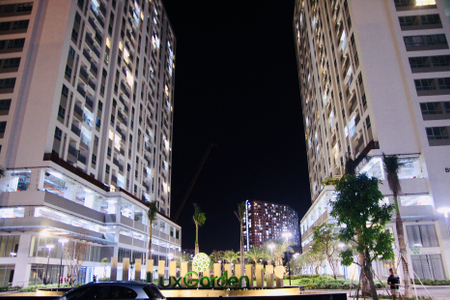 Căn hộ Lux Garden, Quận 7 Căn hộ Lux Garden tầng 13 ban công hướng Tây Bắc, nội thất cơ bản.