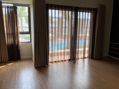 Duplex Masteri Thảo Điền, Quận 2 Duplex Masteri Thảo Điền có 3 phòng ngủ, nội thất cơ bản.