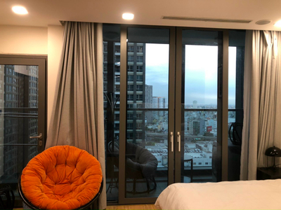 Căn hộ Vinhomes Central Park, Quận Bình Thạnh Căn hộ Vinhomes Central Park tầng 13 thiết kế hiện đại, đầy đủ nội thất.