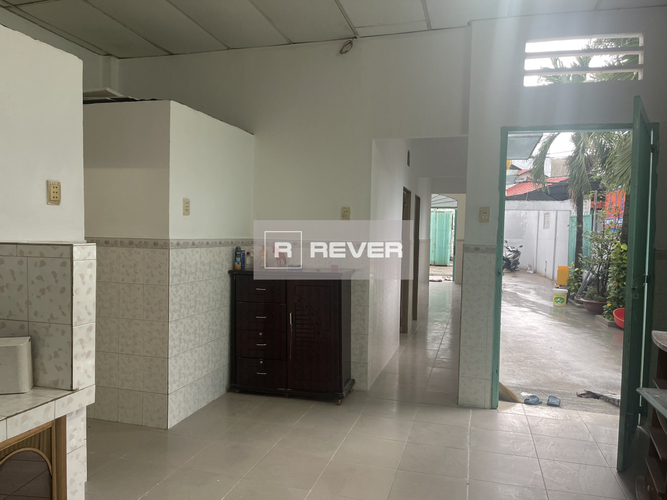  Nhà cấp 4 diện tích đất 150m2 rộng thoáng, khu dân cư hiện hữu.