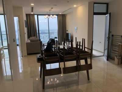  Căn hộ Vinhomes Golden River đầy đủ nội thất diện tích 110m².