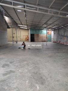  Nhà xưởng kho bãi diện tích 600m2, khu vực dân cư an ninh và yên tĩnh.