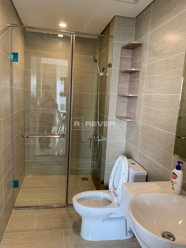  Căn hộ Vinhomes Grand Park hướng ban công đông nam đầy đủ nội thất diện tích 69m²