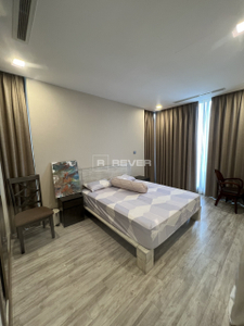  Căn hộ Vinhomes Golden River đầy đủ nội thất diện tích 110m².