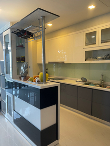 IMG_0744.HEIC Căn hộ Vinhomes Central Park hướng ban công đông nam đầy đủ nội thất, view sông