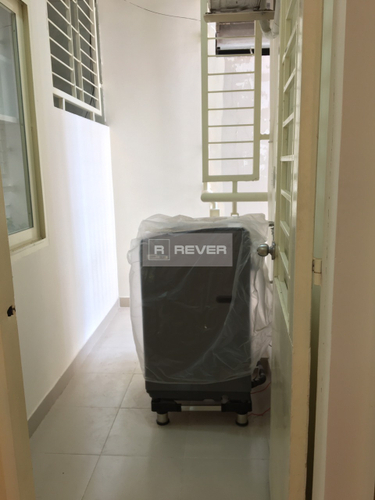 Căn hộ Phú Thọ, Quận 11 Căn hộ Phú Thọ tầng 2 có 2 phòng ngủ, nội thất cơ bản.