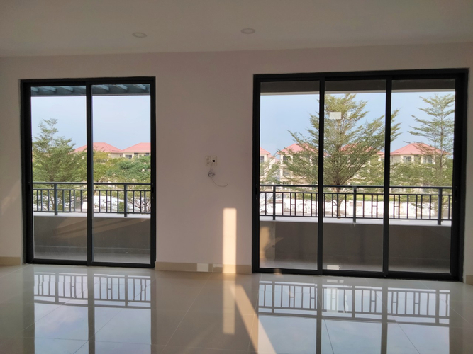 Shophouse Swan Park, Nhơn Trạch Shophouse Swan Park diện tích 241m2, bàn giao trống không có nội thất.