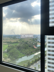  Căn hộ Vinhomes Grand Park ban công rộng, đón gió mát.