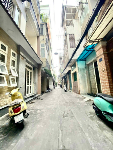  Nhà phố Đường Nguyễn Trãi 1 tầng diện tích 30.4m² hướng tây bắc pháp lý sổ hồng