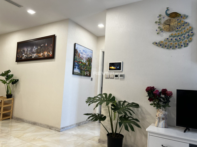  Căn hộ Vinhomes Golden River đầy đủ nội thất diện tích 58.8m²