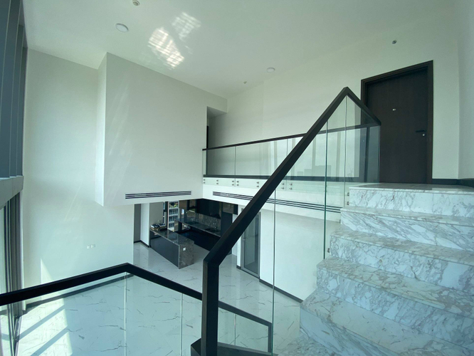  Căn hộ Empire City cửa hướng Đông Nam, view sông thoáng mát.