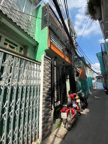 Nhà phố Quận 8 Nhà phố hẻm đường Hoài Thanh, cách mặt tiền 100m, diện tích nhà 24.1m2.