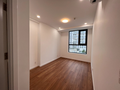 phòng ngủ căn hộ Precia Căn hộ Precia tầng 13 diện tích 71m2, không có nội thất.