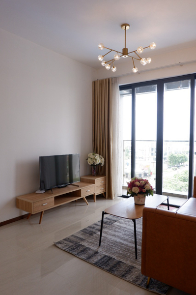 Căn hộ One Verandah cửa hướng Đông Bắc, đầy đủ nội thất.