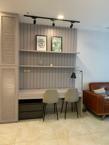 b50a956d42178e2bc1736fa097aadac5.jpg Căn hộ 1 phòng ngủ Vinhomes Golden River hướng cửa Tây Nam.