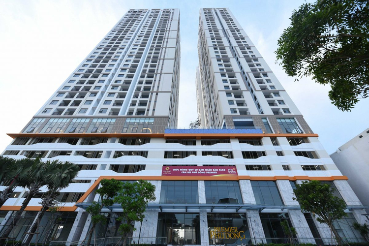  Căn hộ Phú Đông Premier tầng 20 diện tích 65m2, cửa hướng Đông Bắc.