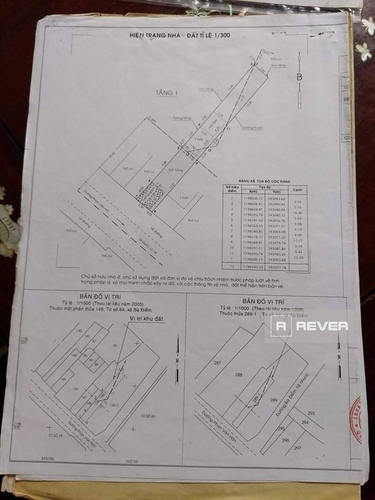  Nhà phố thiết kế 3 phòng ngủ, bàn giao nhà có nội thất cơ bản.