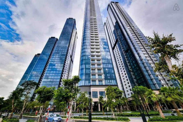  Căn hộ Vinhomes Golden River tầng thấp, tháp A1, 3 phòng ngủ, full nội thất