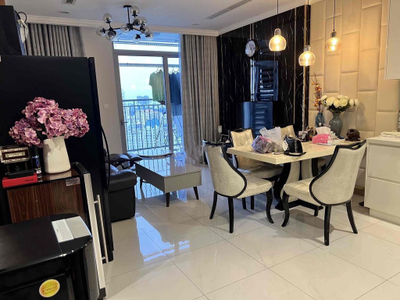 Căn hộ Vinhomes Central Park, Quận Bình Thạnh Căn hộ đầy đủ nội thất Vinhomes Central Park tầng 25, view đón gió mát.