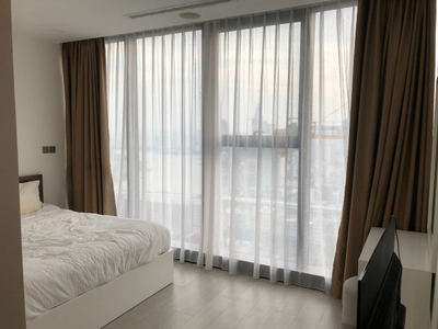  Căn hộ Vinhomes Golden River đầy đủ nội thất diện tích 110.7m².