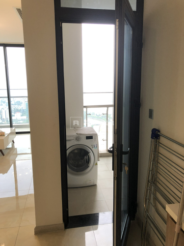  Căn hộ Vinhomes Golden River đầy đủ nội thất diện tích 110m².