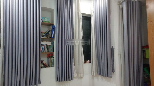 Nhà phố Quận Thủ Đức Nhà phố có cửa hướng Đông mát mẻ, diện tích 54m2.