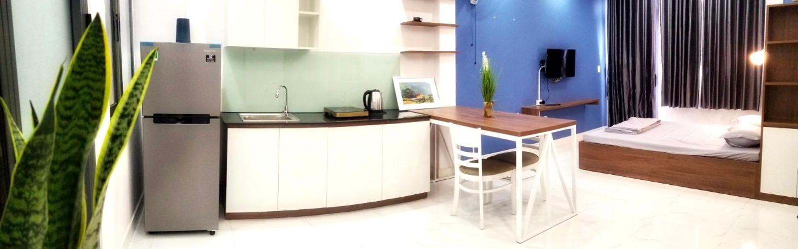 Phòng bếp nhà phố Bình Thạnh Bán nhà mặt tiền quận Bình Thạnh, đầy đủ nội thất, thiết kế hiện đại.