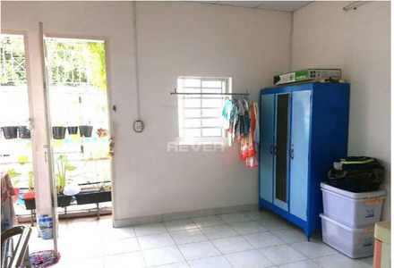 Nhà phố Quận Gò Vấp Nhà phố hướng Tây Nam thiết kế 1 trệt, 1 lầu kiên cố, nội thất cơ bản.