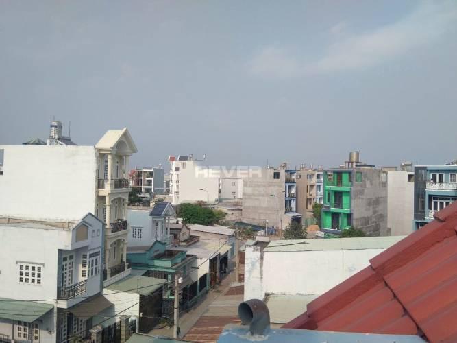 View nhà phố Quận 12 Nhà phố mặt tiền đường Nguyễn Thị Búp, thiết kế 1 trệt, 3 lầu và sân thượng.