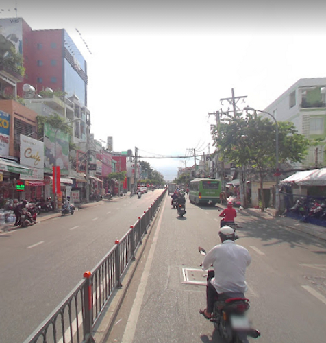 Đường trước nhà phố Quận 6 Nhà phố hẻm xe hơi đường Bà Hòm, diện tích 38m2 có sân nhỏ để xe.