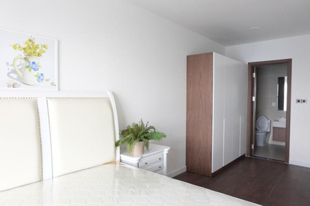 Căn hộ Saigon Royal, Quận 4 Căn hộ Saigon Royal tầng 19 cửa hướng Đông Nam, view đón gió mát.