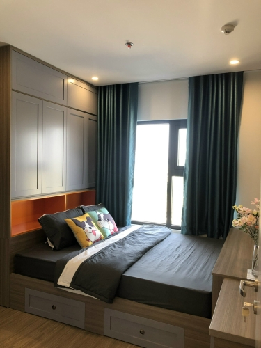 Căn hộ Vinhomes Grand Park tầng 8 có 2 phòng ngủ, nội thất cơ bản.