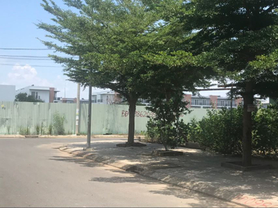 Đất nền Quận 9 Đất nền diện tích 58.11m2 có nhà cấp 4 trên đất, khu dân cư hiện hữu.