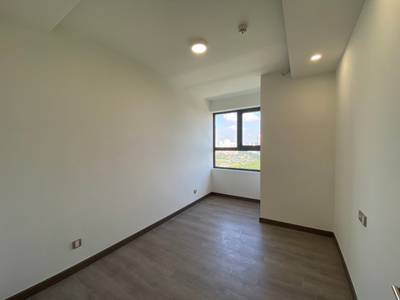 Căn hộ Q7 Boulevard, Quận 7 Căn hộ Q7 Boulevard tầng 13 view thành phố thoáng mát, nội thất cơ bản.