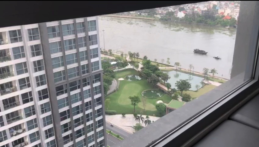 View căn hộ Vinhomes Central Park, Quận Bình Thạnh Căn hộ Vinhomes Central Park tầng 20 thiết kế hiện đại, cửa hướng Tây Nam.