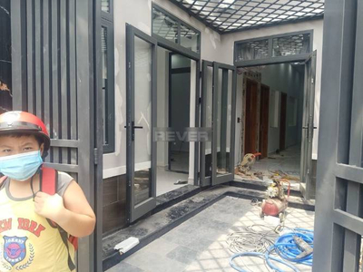 Nhà phố Quận Thủ Đức Nhà phố cửa hướng Đông Bắc, diện tích 107m2 bàn giao nội thất cơ bản.