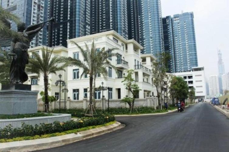 Vinhomes Golden River, Quận 1 Căn hộ Vinhomes Golden River tầng 10, đầy đủ nội thất.