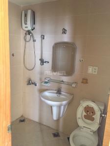 Phòng tắm căn hộ Hoàng Kim Thế Gia, Bình Tân Căn hộ chung cư Hoàng Kim Thế Gia hướng Đông, view thành phố sầm uất.