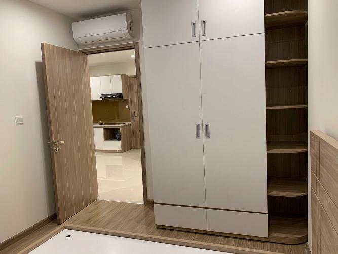 Phòng ngủ căn hộ Vinhomes Grand Park Căn hộ Vinhomes Grand Park hướng Tây Bắc, nội thất cơ bản.