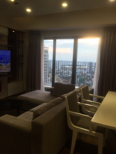 Căn hộ Masteri Thảo Điền, Quận 2 Căn hộ Masteri Thảo Điền tầng 37 có 3 phòng ngủ, đầy đủ nội thất.