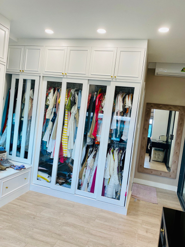 Căn hộ The Sun Avenue, Quận 2 Căn hộ The Sun Avenue có 3 phòng ngủ, đầy đủ nội thất.