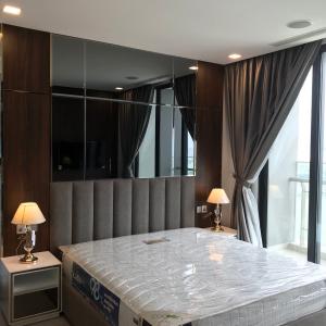 phòng ngủ Căn hộ Vinhomes Golden River hướng Đông Bắc, diện tích 118.8m²