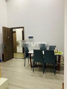 Không gian căn hộ La Astoria, Quận 2 Căn hộ tầng 10 La Astoria có 1 tầng lửng, nội thất cơ bản.