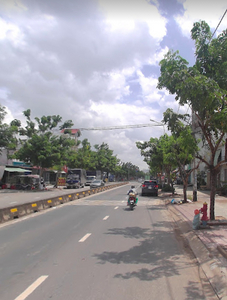 Đường trước nhà phố Quận 12 Nhà phố mặt tiền đường Lê Thị Riêng, diện tích 80m2 vuông đẹp.