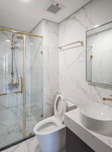 tolet căn hộ Sunshine City Saigon Căn hộ Sunshine City Sài Gòn ban công hướng Đông Bắc