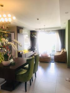 Phòng khách căn hộ The Gold View Căn hộ The Gold View, nội thất đầy đủ, view Bitexco